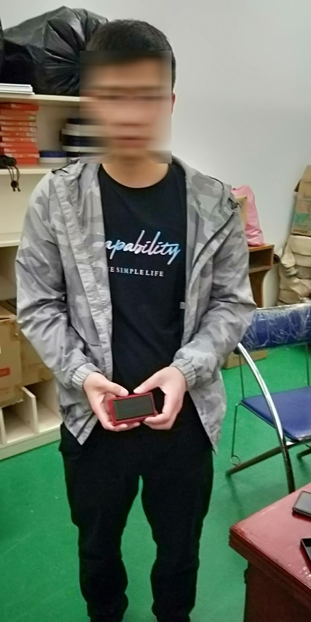 小广告.jpg