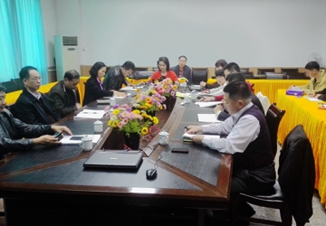 市中医院党委学习传达市委六届八次全会精神