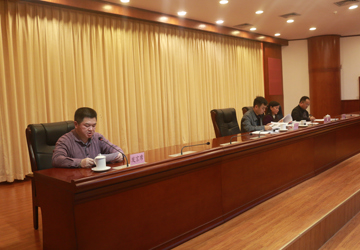 党委书记谢全生对2015年党建履职情况进行述职