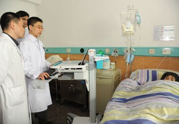 管一个病人，交一个朋友----清远市中医院“十佳优秀员工”刘毓博士小记
